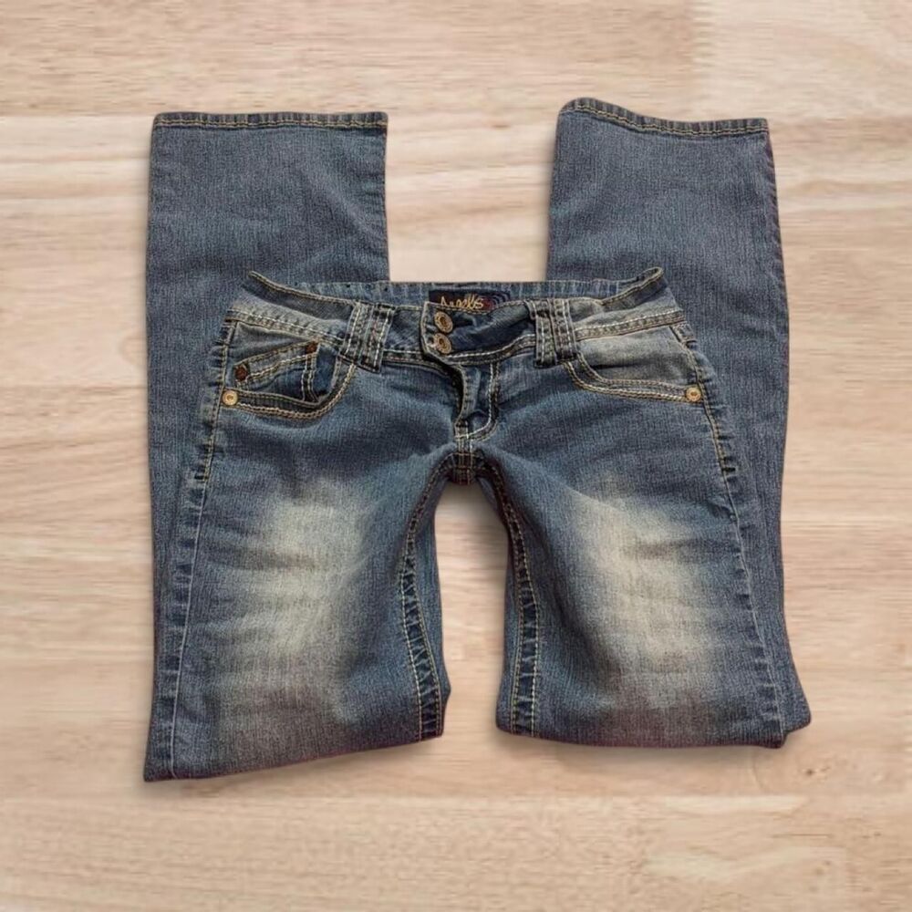 Angels Low Rise Bootcut Jeans Size 7 Y2K Medium Wash